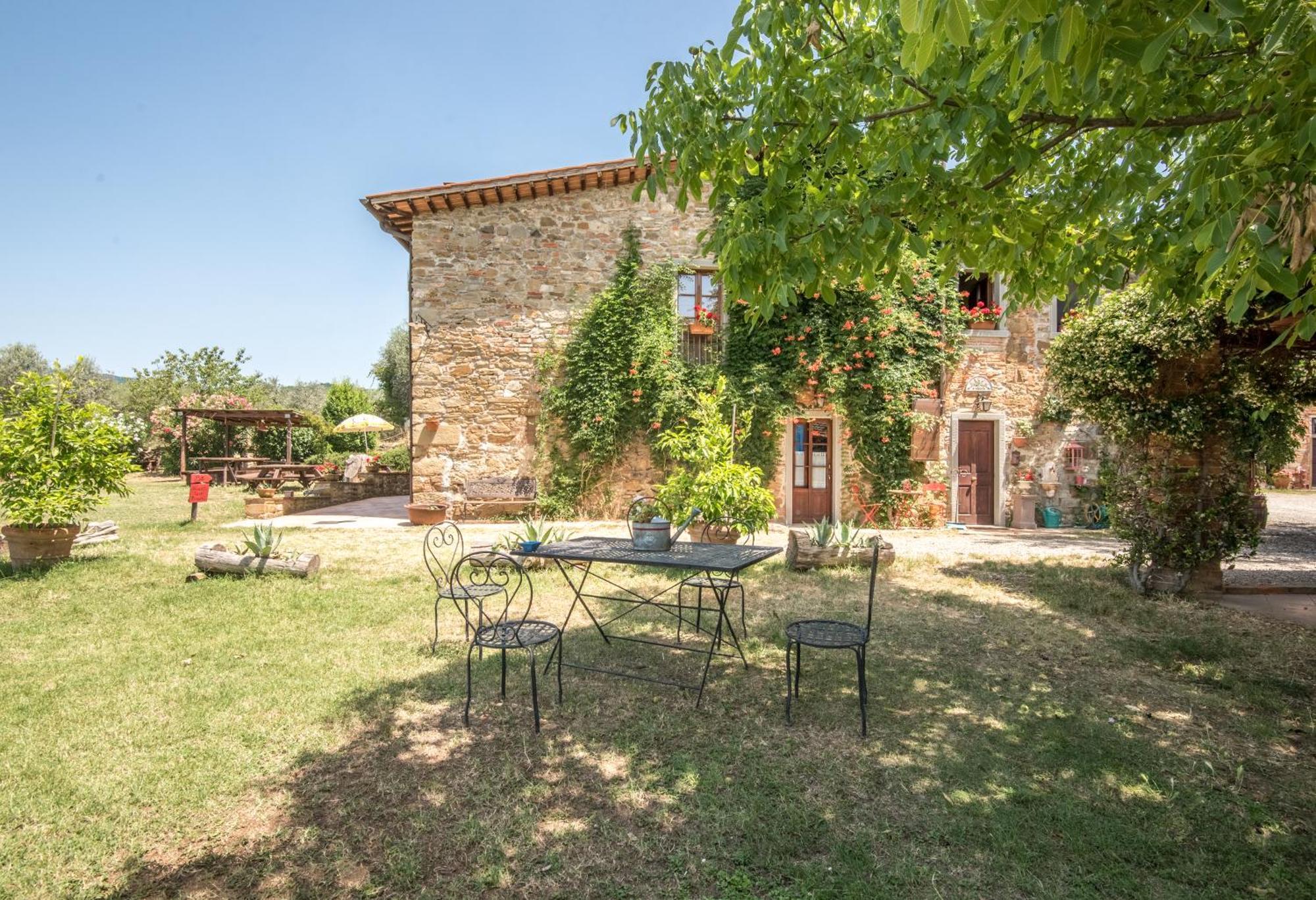 Villa Poggio Primo - Bilocale Brando à Castiglion Fibocchi Extérieur photo